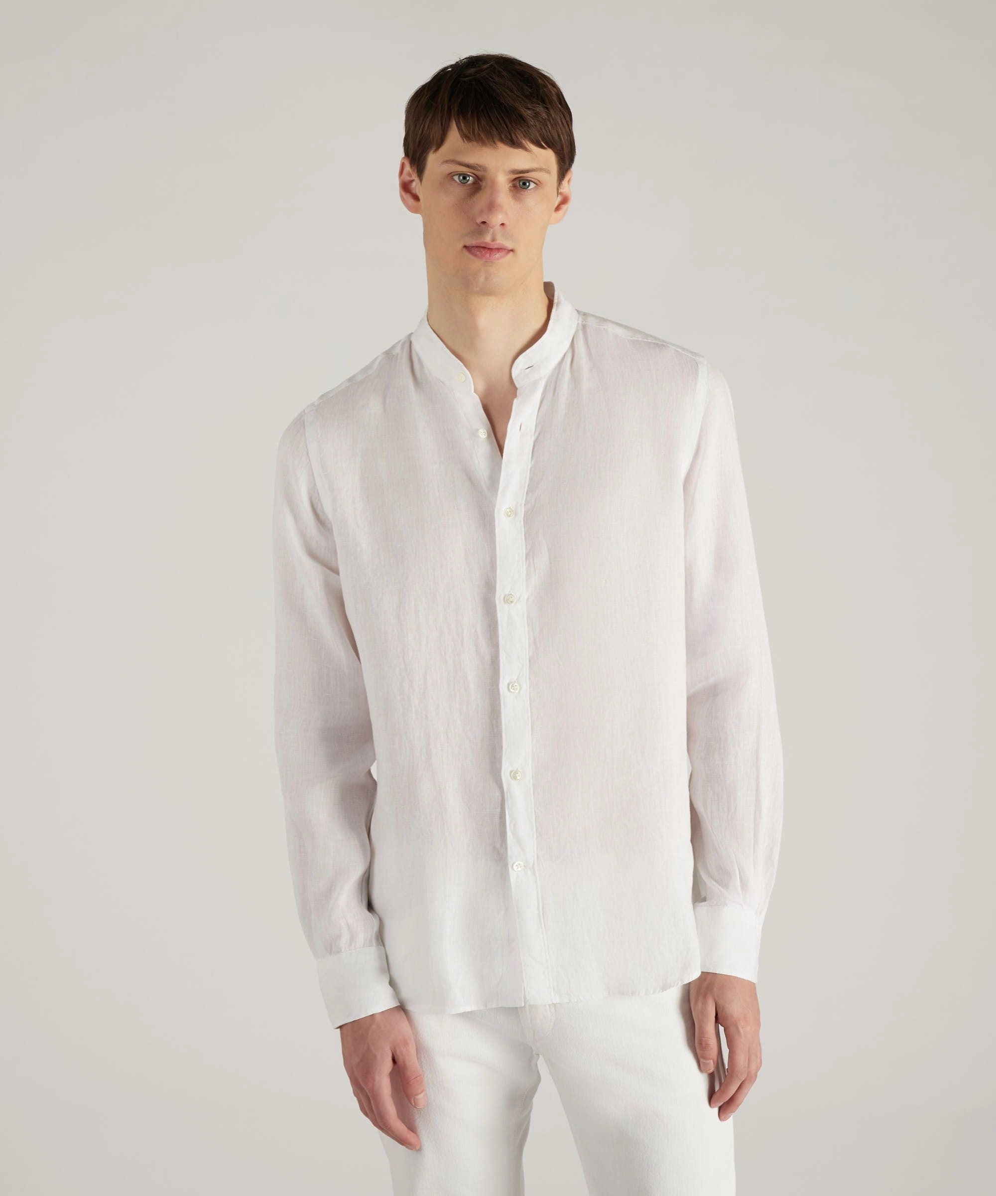 Regular-fit linen shirt Timeless Wardrobe mix and match