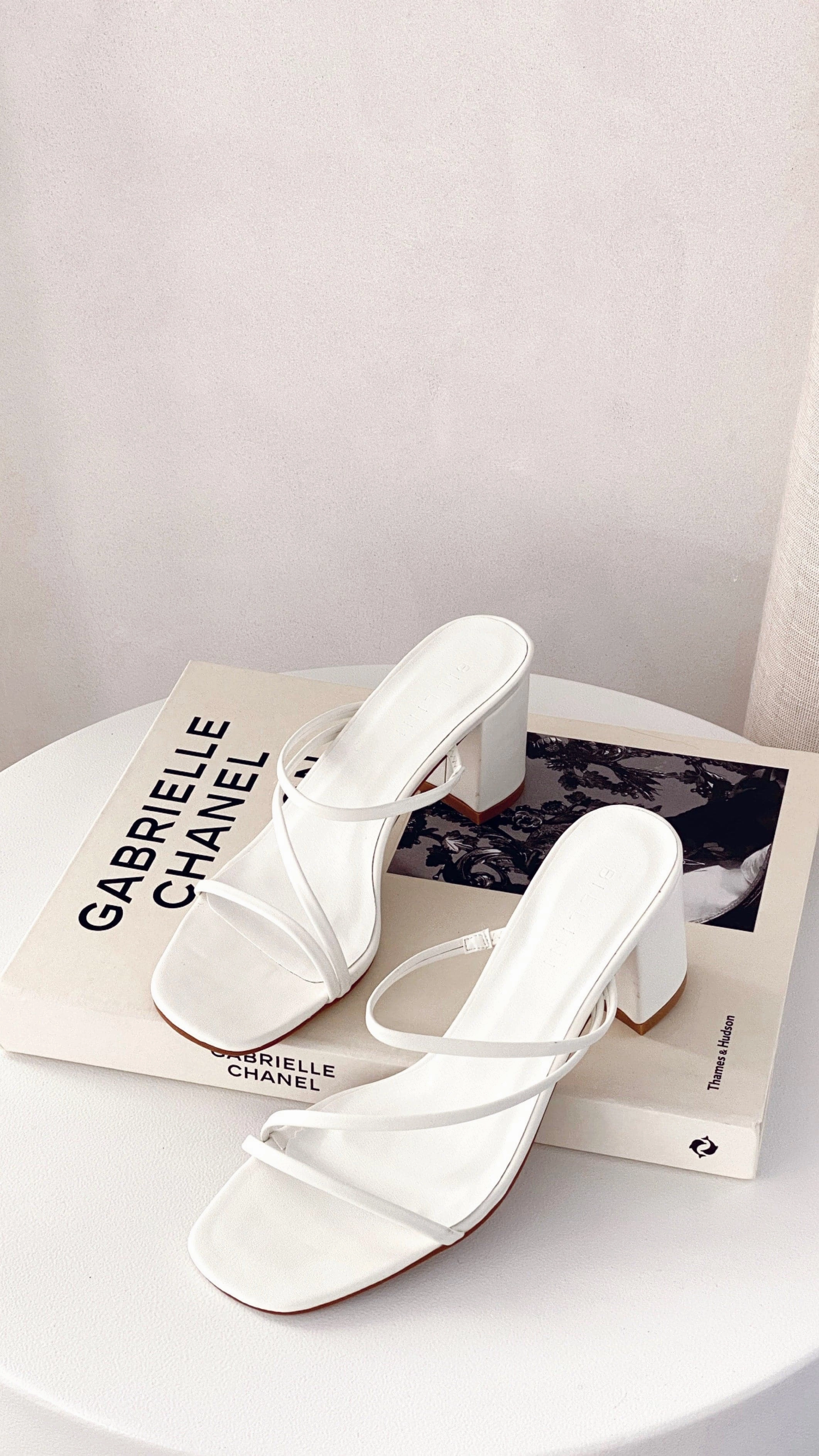Yazmin Heel - White Glamour Vibe Limited Drop